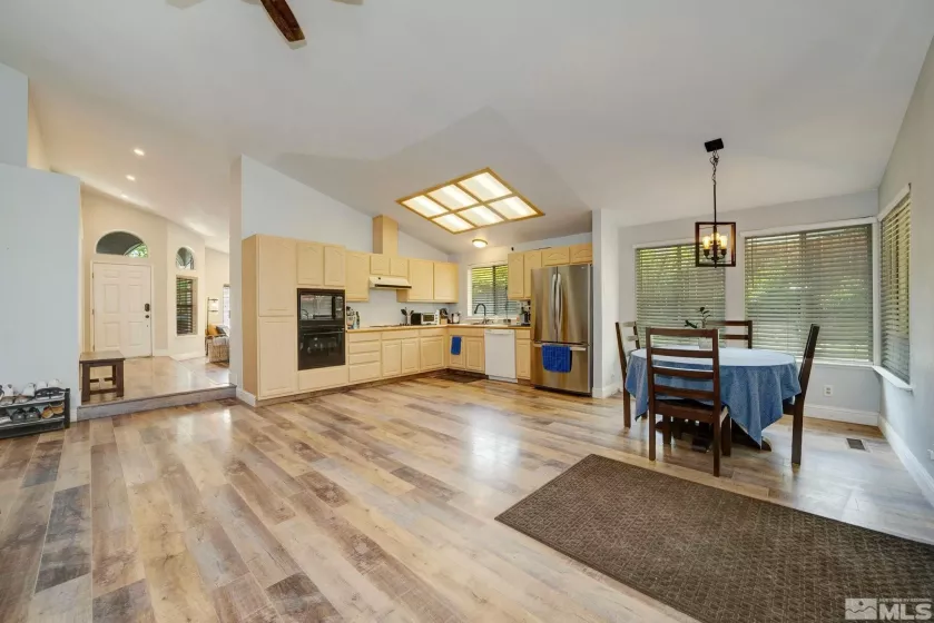 1830 Lakeland Hills Drive, Reno, Nevada 89523, 3 Bedrooms Bedrooms, ,2 BathroomsBathrooms,Residential,For Sale,Lakeland Hills Drive,250005685