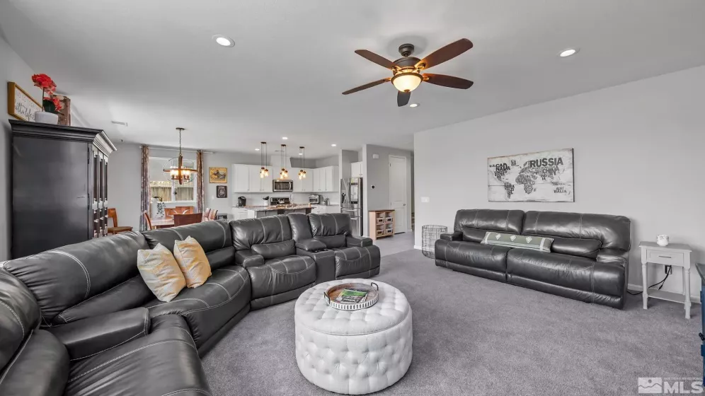 2282 Selway Drive, Sparks, Nevada 89436, 3 Bedrooms Bedrooms, ,2 BathroomsBathrooms,Residential,For Sale,Selway Drive,250005684