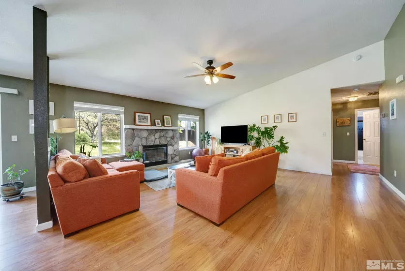 2120 Keystone Ave, Reno, Nevada 89503, 3 Bedrooms Bedrooms, ,2 BathroomsBathrooms,Residential,For Sale,Keystone Ave,250005687