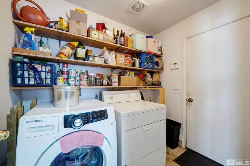 2120 Keystone Ave, Reno, Nevada 89503, 3 Bedrooms Bedrooms, ,2 BathroomsBathrooms,Residential,For Sale,Keystone Ave,250005687