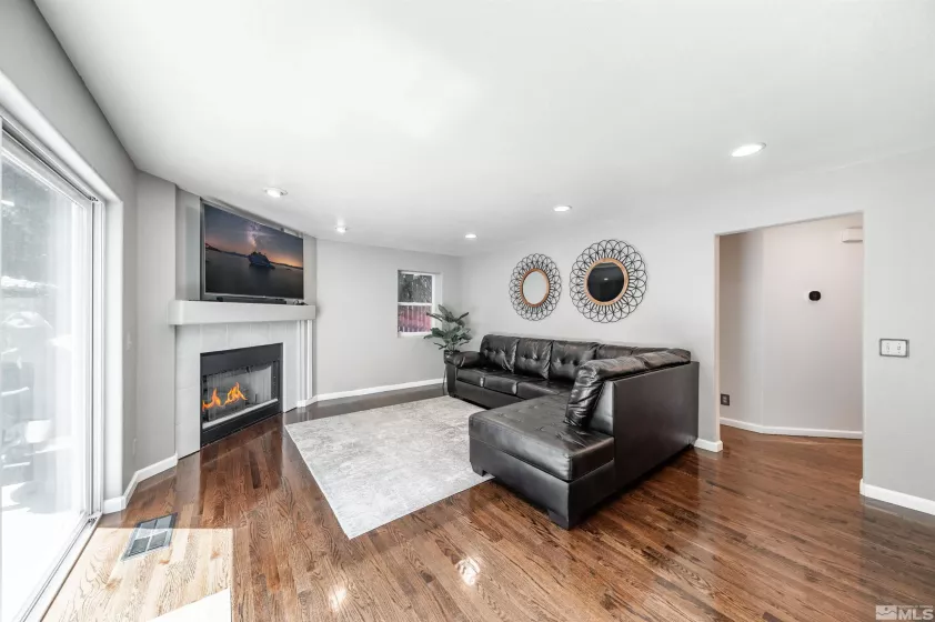 3362 Corey Drive, Reno, Nevada 89509, 4 Bedrooms Bedrooms, ,3 BathroomsBathrooms,Residential,For Sale,Corey Drive,250005686