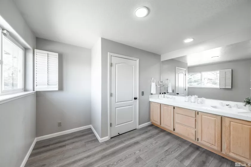 3362 Corey Drive, Reno, Nevada 89509, 4 Bedrooms Bedrooms, ,3 BathroomsBathrooms,Residential,For Sale,Corey Drive,250005686