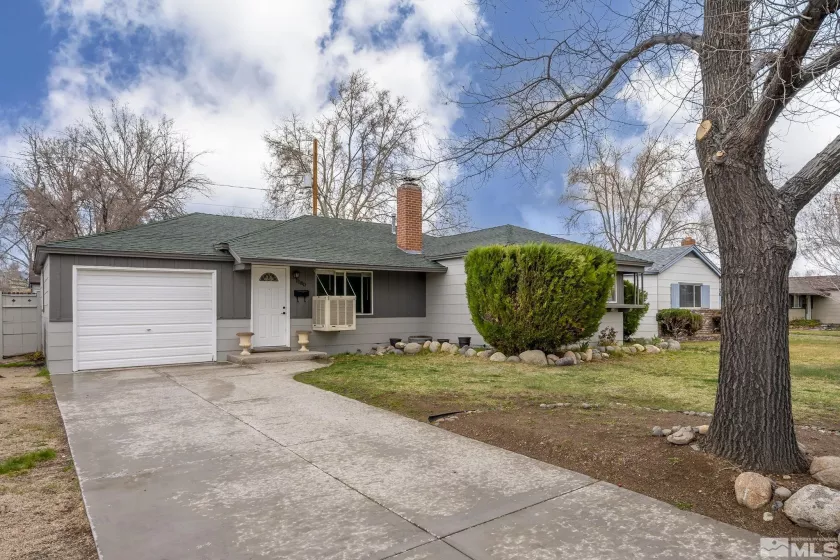 1180 Upton Way, Sparks, Nevada 89431, 3 Bedrooms Bedrooms, ,1 BathroomBathrooms,Residential,For Sale,Upton Way,250004247