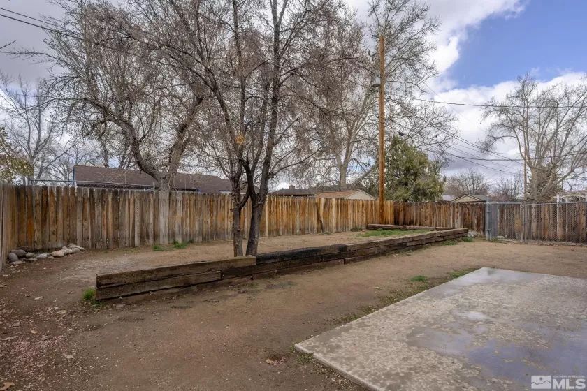 1180 Upton Way, Sparks, Nevada 89431, 3 Bedrooms Bedrooms, ,1 BathroomBathrooms,Residential,For Sale,Upton Way,250004247