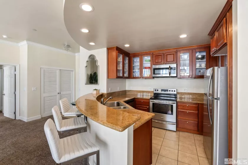 450 Arlington, Reno, Nevada 89503, 2 Bedrooms Bedrooms, ,2 BathroomsBathrooms,Residential,For Sale,Arlington,250005697