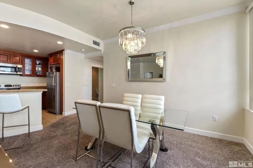 450 Arlington, Reno, Nevada 89503, 2 Bedrooms Bedrooms, ,2 BathroomsBathrooms,Residential,For Sale,Arlington,250005697