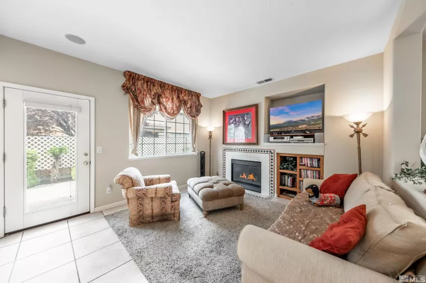 2233 San Remo Dr, Sparks, Nevada 89434, 2 Bedrooms Bedrooms, ,2 BathroomsBathrooms,Residential,For Sale,San Remo Dr,250005701