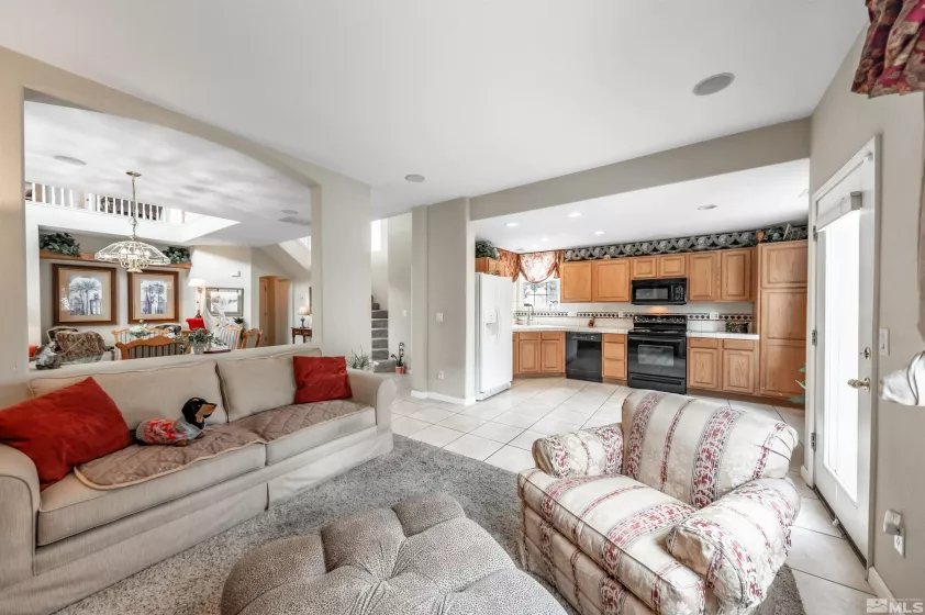 2233 San Remo Dr, Sparks, Nevada 89434, 2 Bedrooms Bedrooms, ,2 BathroomsBathrooms,Residential,For Sale,San Remo Dr,250005701