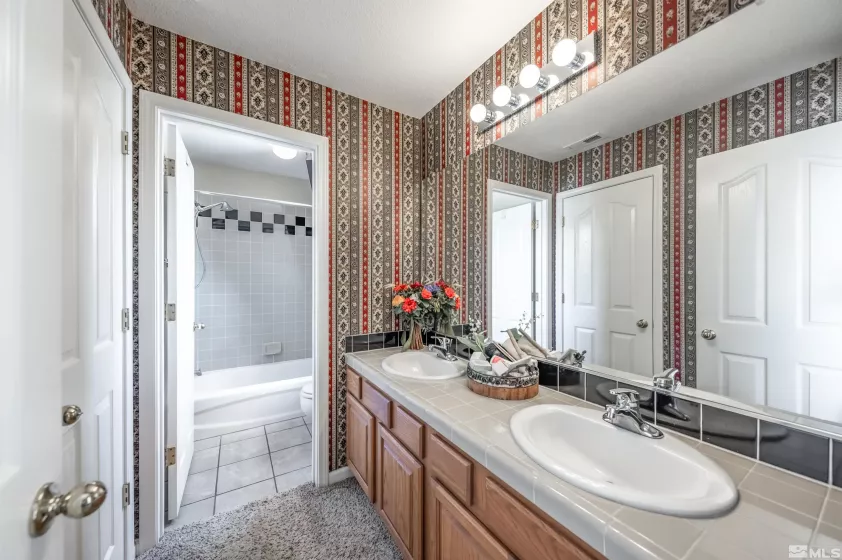 2233 San Remo Dr, Sparks, Nevada 89434, 2 Bedrooms Bedrooms, ,2 BathroomsBathrooms,Residential,For Sale,San Remo Dr,250005701