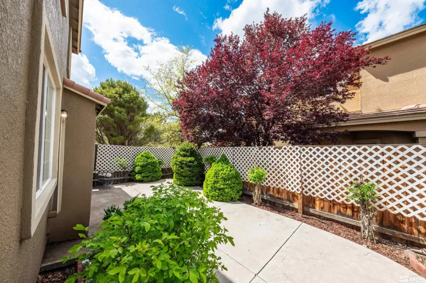 2233 San Remo Dr, Sparks, Nevada 89434, 2 Bedrooms Bedrooms, ,2 BathroomsBathrooms,Residential,For Sale,San Remo Dr,250005701