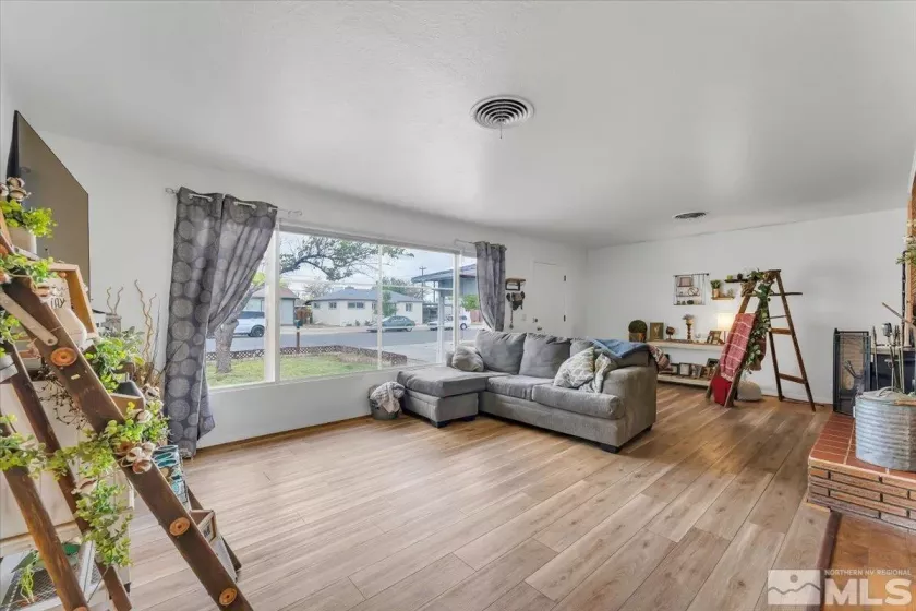 445 Bailey, Fallon, Nevada 89406, 4 Bedrooms Bedrooms, ,2 BathroomsBathrooms,Residential,For Sale,Bailey,250005699