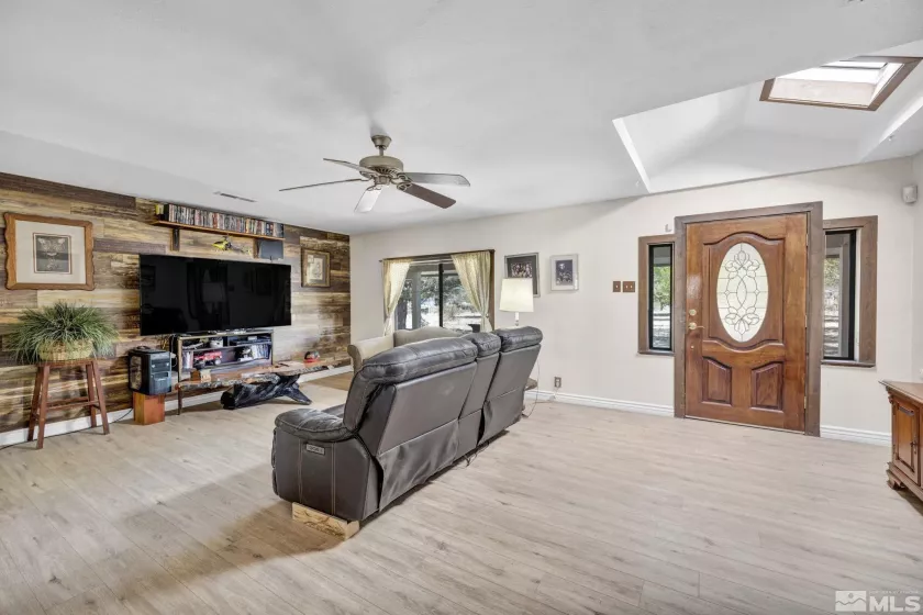 1165 Jenny's Lane, Fernley, Nevada 89408, 3 Bedrooms Bedrooms, ,2 BathroomsBathrooms,Residential,For Sale,Jenny's Lane,250005704