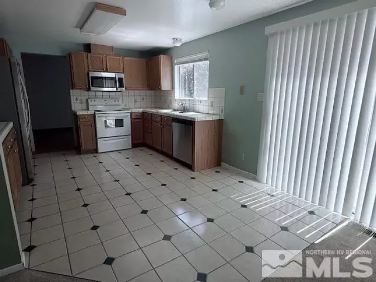 6700 Sandia Dr, Reno, Nevada 89523, 4 Bedrooms Bedrooms, ,2 BathroomsBathrooms,Residential,For Sale,Sandia Dr,250005712