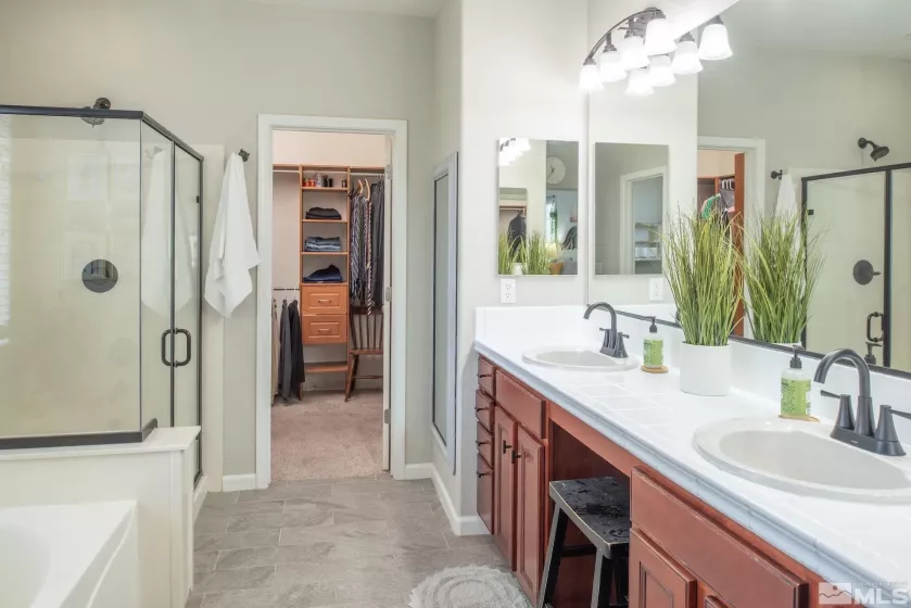 11270 Parma Way, Reno, Nevada 89521, 5 Bedrooms Bedrooms, ,4 BathroomsBathrooms,Residential,For Sale,Parma Way,250005714