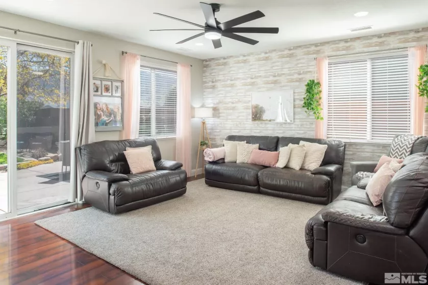 11270 Parma Way, Reno, Nevada 89521, 5 Bedrooms Bedrooms, ,4 BathroomsBathrooms,Residential,For Sale,Parma Way,250005714