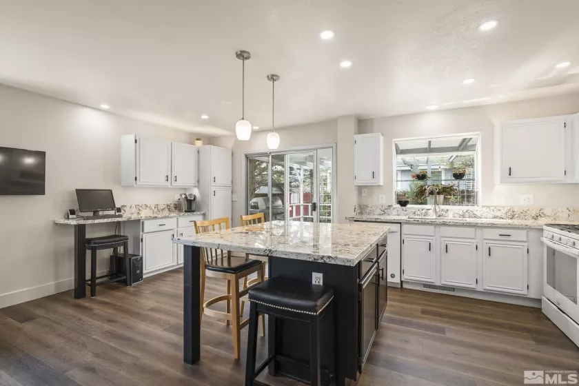 5435 Santa Barbara Ave, Sparks, Nevada 89436, 3 Bedrooms Bedrooms, ,2 BathroomsBathrooms,Residential,For Sale,Santa Barbara Ave,250005658