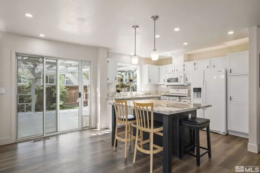 5435 Santa Barbara Ave, Sparks, Nevada 89436, 3 Bedrooms Bedrooms, ,2 BathroomsBathrooms,Residential,For Sale,Santa Barbara Ave,250005658