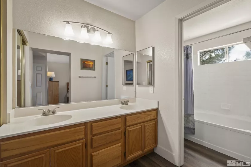 5435 Santa Barbara Ave, Sparks, Nevada 89436, 3 Bedrooms Bedrooms, ,2 BathroomsBathrooms,Residential,For Sale,Santa Barbara Ave,250005658