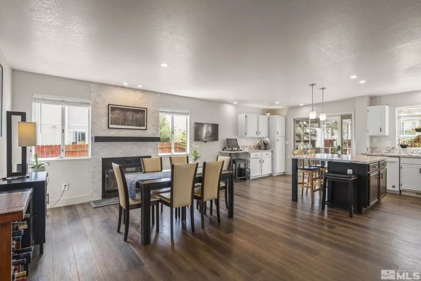 5435 Santa Barbara Ave, Sparks, Nevada 89436, 3 Bedrooms Bedrooms, ,2 BathroomsBathrooms,Residential,For Sale,Santa Barbara Ave,250005658