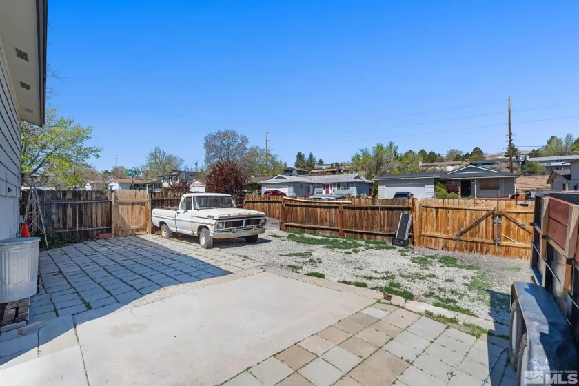 1690 Rayburn Dr., Reno, Nevada 89503, 4 Bedrooms Bedrooms, ,3 BathroomsBathrooms,Residential,For Sale,Rayburn Dr.,250005657