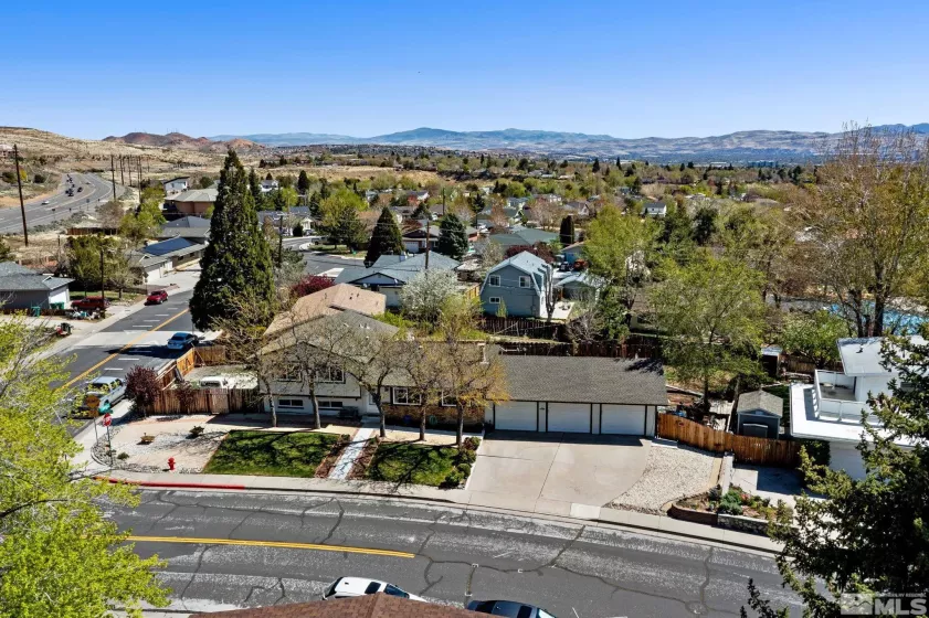 1690 Rayburn Dr., Reno, Nevada 89503, 4 Bedrooms Bedrooms, ,3 BathroomsBathrooms,Residential,For Sale,Rayburn Dr.,250005657