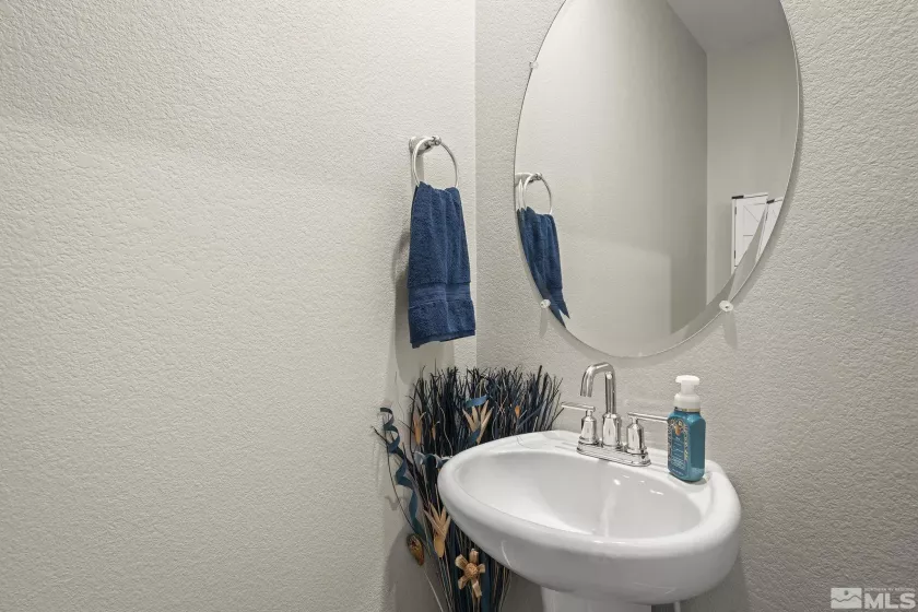 32 Stellar Ct, Carson City, Nevada 89705, 4 Bedrooms Bedrooms, ,2 BathroomsBathrooms,Residential,For Sale,Stellar Ct,250005659