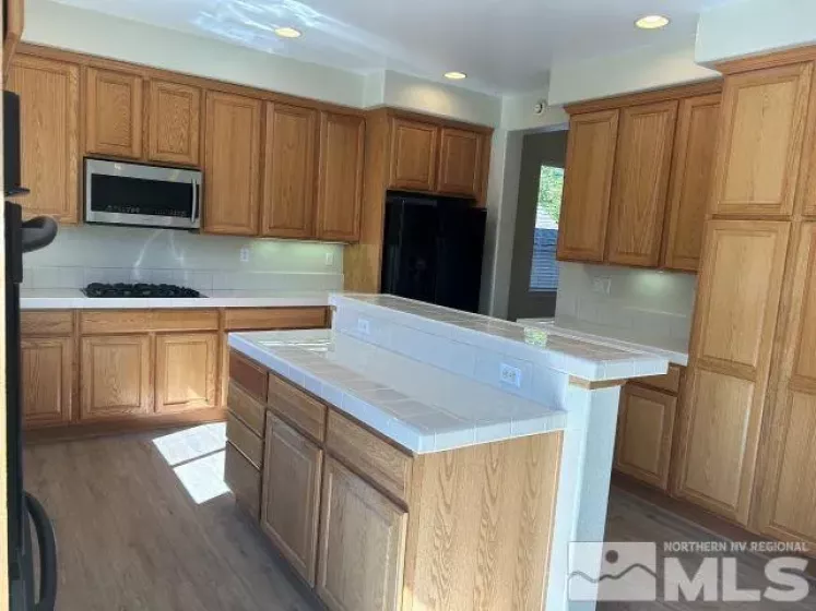 1095 S University Park Loop, Reno, Nevada 89512, 5 Bedrooms Bedrooms, ,3 BathroomsBathrooms,Residential,For Sale,S University Park Loop,250005661