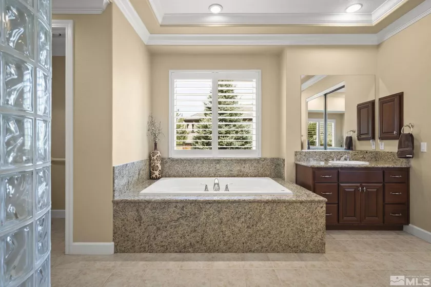 1975 Champion Hills Dr, Reno, Nevada 89523, 3 Bedrooms Bedrooms, ,3 BathroomsBathrooms,Residential,For Sale,Champion Hills Dr,250005669