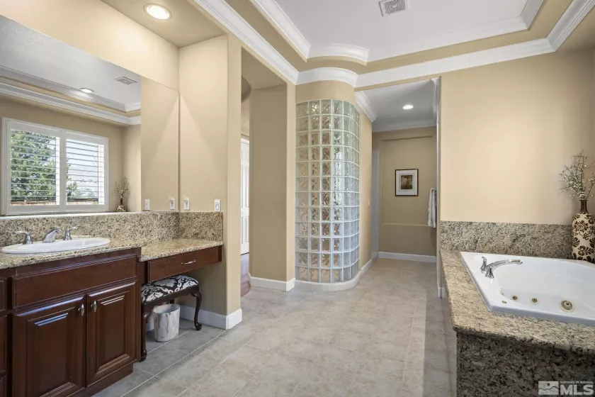 1975 Champion Hills Dr, Reno, Nevada 89523, 3 Bedrooms Bedrooms, ,3 BathroomsBathrooms,Residential,For Sale,Champion Hills Dr,250005669