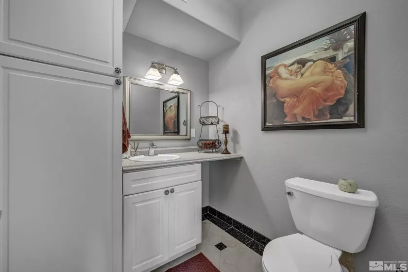 200 2nd st, Reno, Nevada 89501, 2 Bedrooms Bedrooms, ,2 BathroomsBathrooms,Residential,For Sale,2nd st,250005675