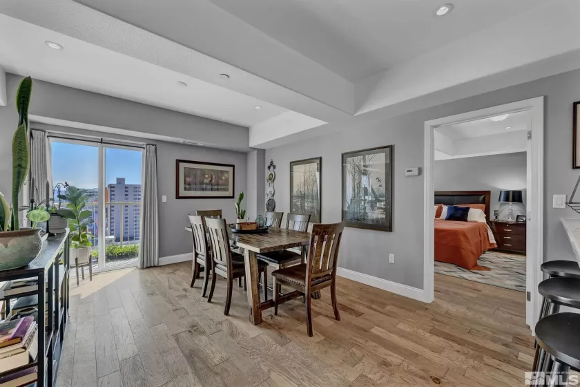 200 2nd st, Reno, Nevada 89501, 2 Bedrooms Bedrooms, ,2 BathroomsBathrooms,Residential,For Sale,2nd st,250005675