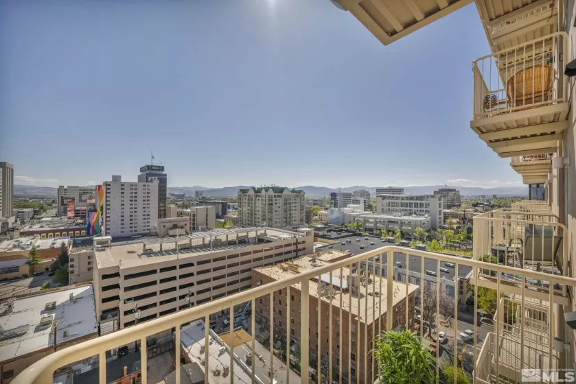 200 2nd st, Reno, Nevada 89501, 2 Bedrooms Bedrooms, ,2 BathroomsBathrooms,Residential,For Sale,2nd st,250005675