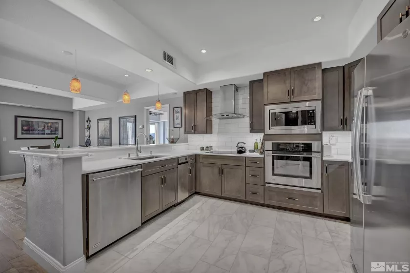 200 2nd st, Reno, Nevada 89501, 2 Bedrooms Bedrooms, ,2 BathroomsBathrooms,Residential,For Sale,2nd st,250005675