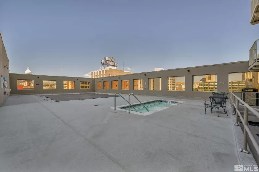 200 2nd st, Reno, Nevada 89501, 2 Bedrooms Bedrooms, ,2 BathroomsBathrooms,Residential,For Sale,2nd st,250005675