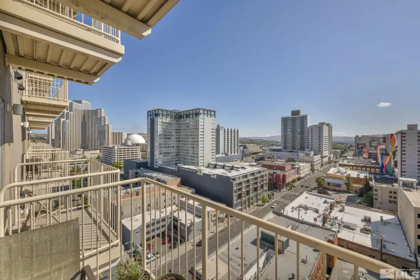 200 2nd st, Reno, Nevada 89501, 2 Bedrooms Bedrooms, ,2 BathroomsBathrooms,Residential,For Sale,2nd st,250005675