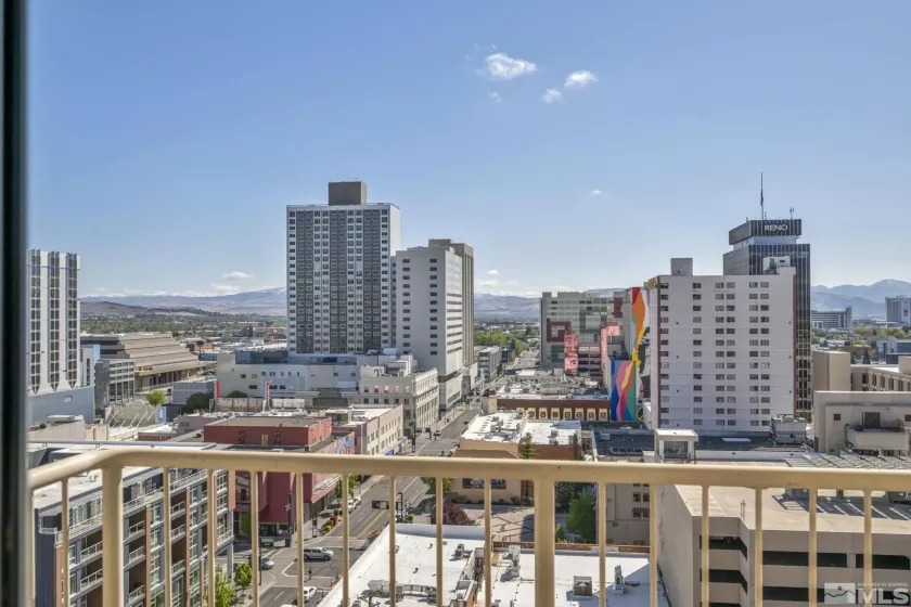 200 2nd st, Reno, Nevada 89501, 2 Bedrooms Bedrooms, ,2 BathroomsBathrooms,Residential,For Sale,2nd st,250005675