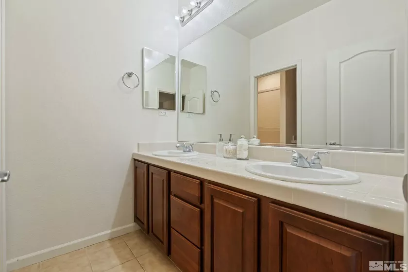 10890 Sand Hollow Ct, Reno, Nevada 89521, 5 Bedrooms Bedrooms, ,3 BathroomsBathrooms,Residential,For Sale,Sand Hollow Ct,250005680
