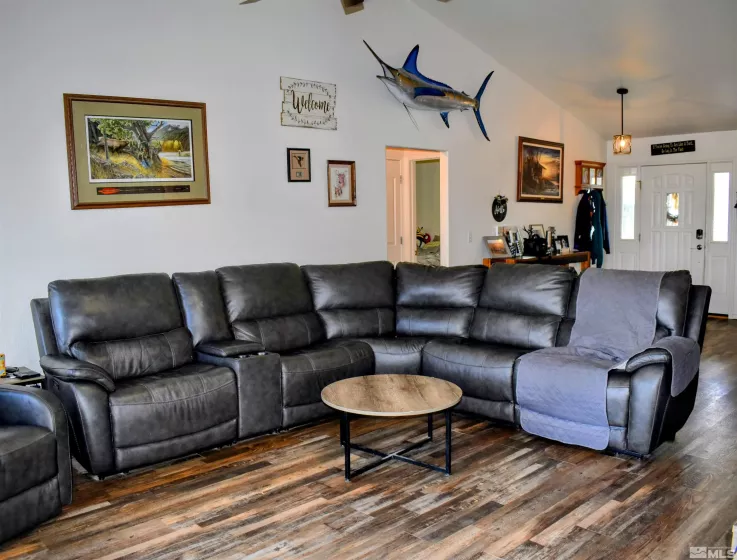 5287 Offenhauser Dr, Winnemucca, Nevada 89445, 3 Bedrooms Bedrooms, ,2 BathroomsBathrooms,Residential,For Sale,Offenhauser Dr,250005679