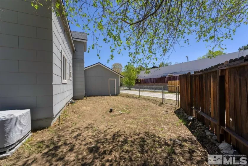 885 Cherry Ln, Reno, Nevada 89509, 4 Bedrooms Bedrooms, ,2 BathroomsBathrooms,Residential,For Sale,Cherry Ln,250005721