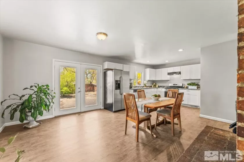 885 Cherry Ln, Reno, Nevada 89509, 4 Bedrooms Bedrooms, ,2 BathroomsBathrooms,Residential,For Sale,Cherry Ln,250005721