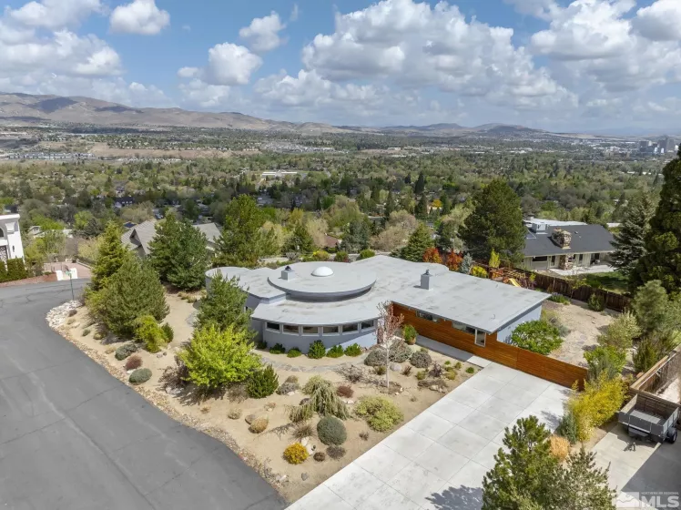2040 Scharr Circle, Reno, Nevada 89509, 3 Bedrooms Bedrooms, ,3 BathroomsBathrooms,Residential,For Sale,Scharr Circle,250005725
