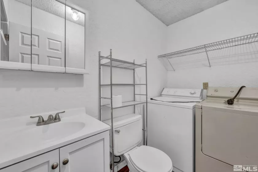 3865 Leonesio Dr., Reno, Nevada 89512, 2 Bedrooms Bedrooms, ,1 BathroomBathrooms,Residential,For Sale,Leonesio Dr.,250005724
