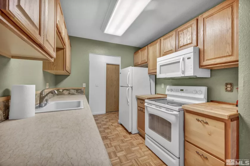 3865 Leonesio Dr., Reno, Nevada 89512, 2 Bedrooms Bedrooms, ,1 BathroomBathrooms,Residential,For Sale,Leonesio Dr.,250005724