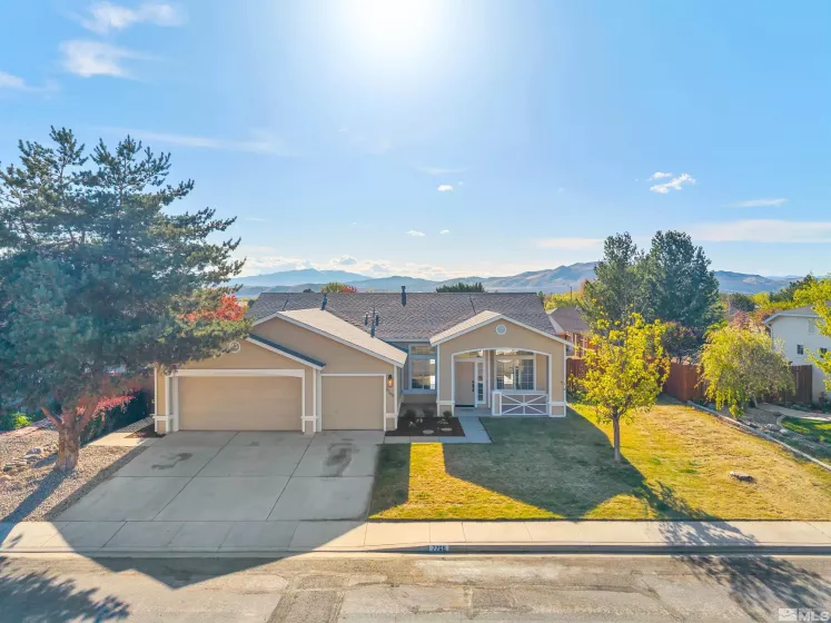 7765 Cerritos Cir, Sparks, Nevada 89436, 3 Bedrooms Bedrooms, ,2 BathroomsBathrooms,Residential,For Sale,Cerritos Cir,250005723