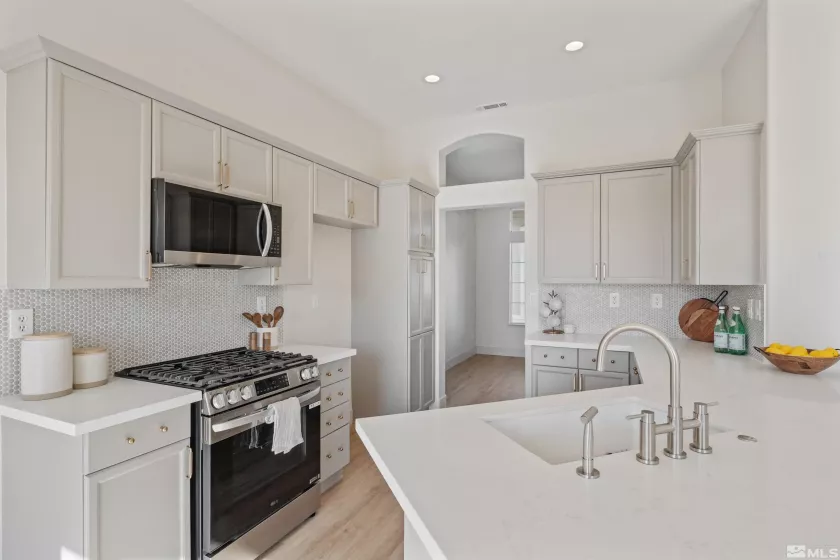 7765 Cerritos Cir, Sparks, Nevada 89436, 3 Bedrooms Bedrooms, ,2 BathroomsBathrooms,Residential,For Sale,Cerritos Cir,250005723