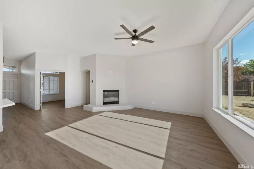 7765 Cerritos Cir, Sparks, Nevada 89436, 3 Bedrooms Bedrooms, ,2 BathroomsBathrooms,Residential,For Sale,Cerritos Cir,250005723
