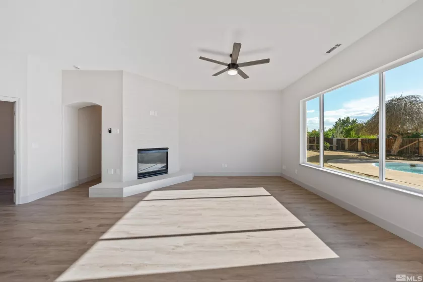 7765 Cerritos Cir, Sparks, Nevada 89436, 3 Bedrooms Bedrooms, ,2 BathroomsBathrooms,Residential,For Sale,Cerritos Cir,250005723