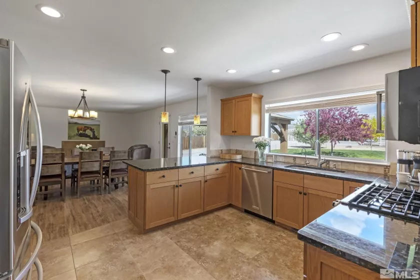 30 Moonbeam Ct, Sparks, Nevada 89441, 3 Bedrooms Bedrooms, ,2 BathroomsBathrooms,Residential,For Sale,Moonbeam Ct,250005731