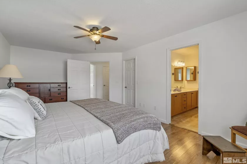 30 Moonbeam Ct, Sparks, Nevada 89441, 3 Bedrooms Bedrooms, ,2 BathroomsBathrooms,Residential,For Sale,Moonbeam Ct,250005731