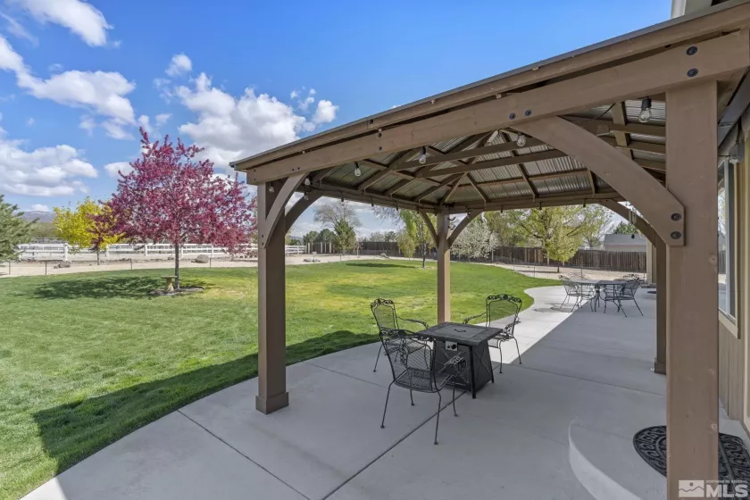30 Moonbeam Ct, Sparks, Nevada 89441, 3 Bedrooms Bedrooms, ,2 BathroomsBathrooms,Residential,For Sale,Moonbeam Ct,250005731